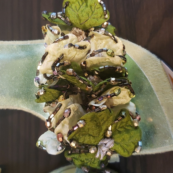 Luichiny High Heels Slip-on Sandals. NWT. Size 6. - Picture 3 of 5